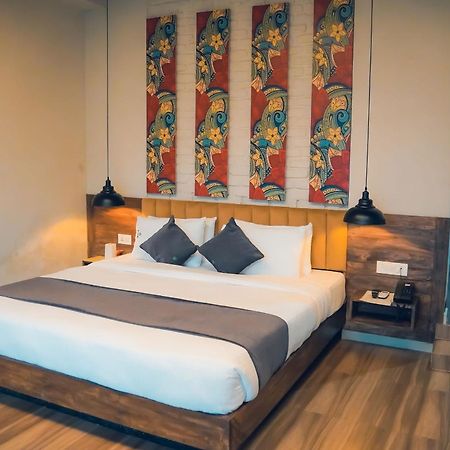 פוקהרה Jade City Hotel מראה חיצוני תמונה