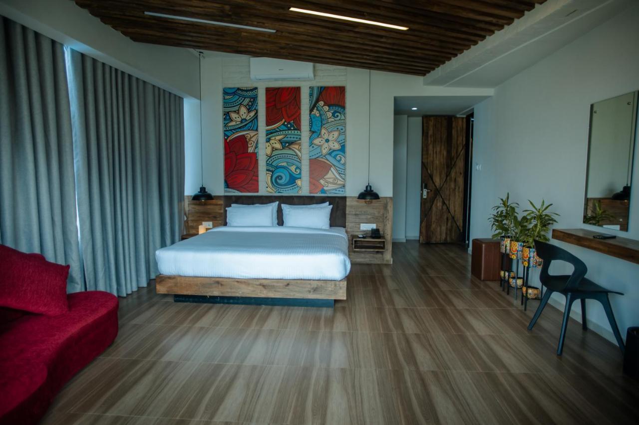 פוקהרה Jade City Hotel מראה חיצוני תמונה